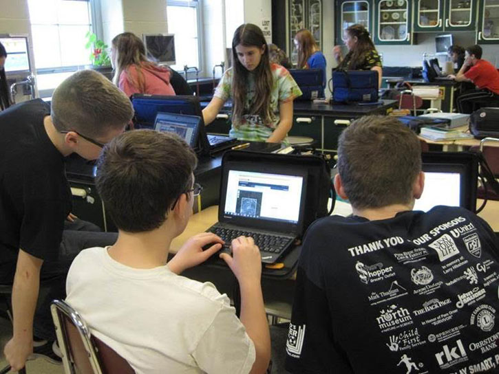 Photo of students using the Model My Watrershed web app in the classroom.
